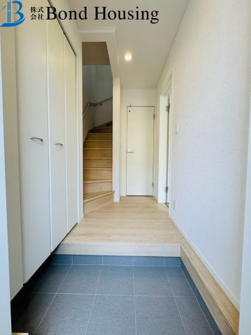 耐震等級3取得物件　伊川谷町有瀬第7　2号棟の玄関