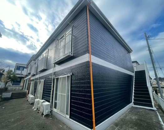 横浜市緑区中山６丁目のアパートの外観