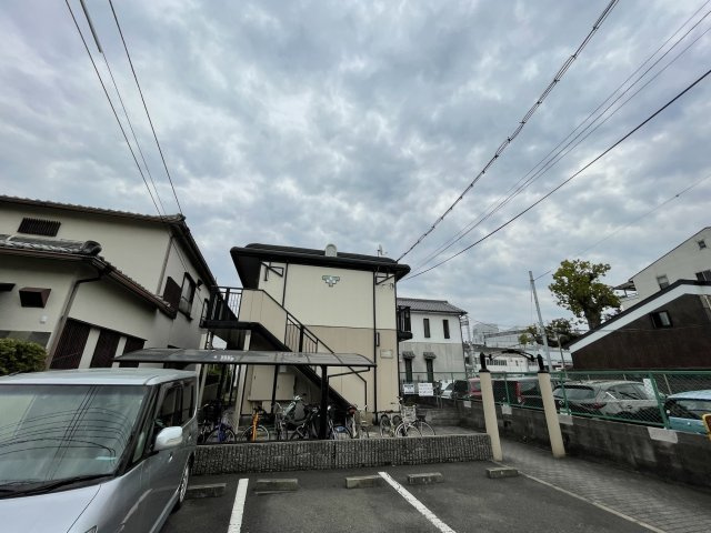 トランクウィルの駐車場