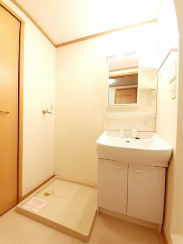 ハーモニーの洗面所|ゆったりとスペースのある洗面所