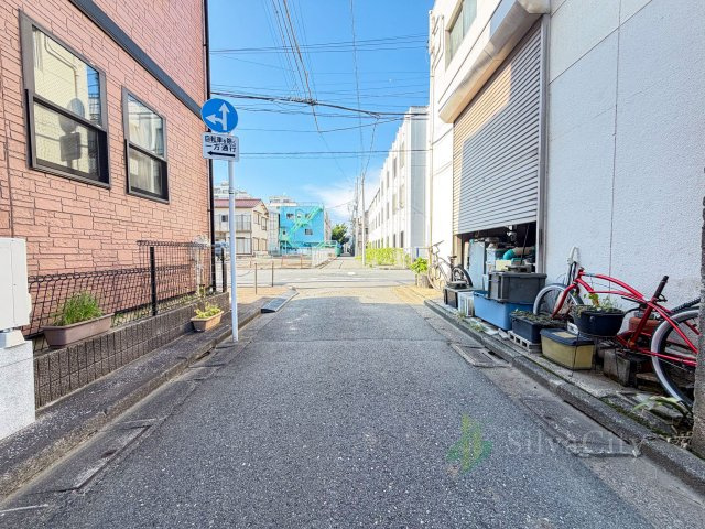 大田区多摩川2丁目の前面道路含む現地写真