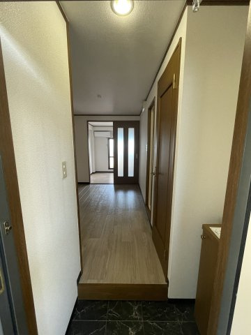 ルミエールMの玄関