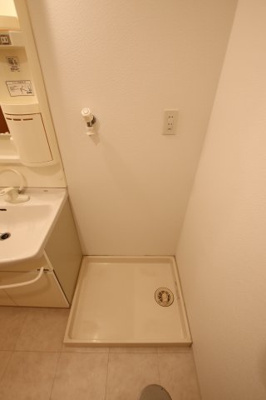 【設備】 | コンフォートヴィラ | 室内洗濯機置場