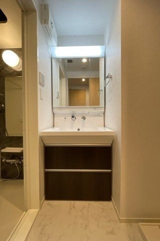 アベリアの洗面所