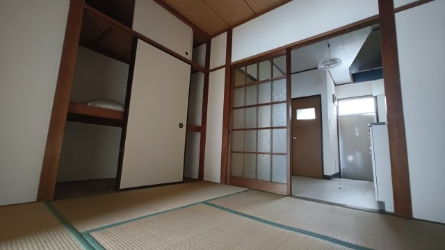 柿生コーポの和室