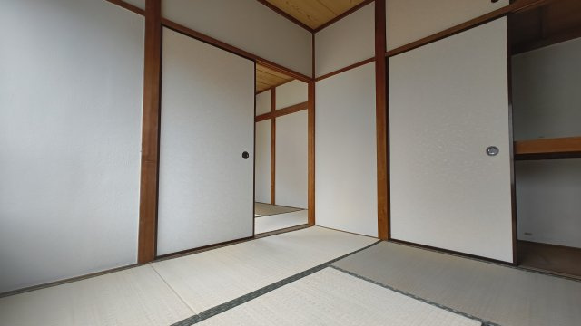 柿生コーポの和室