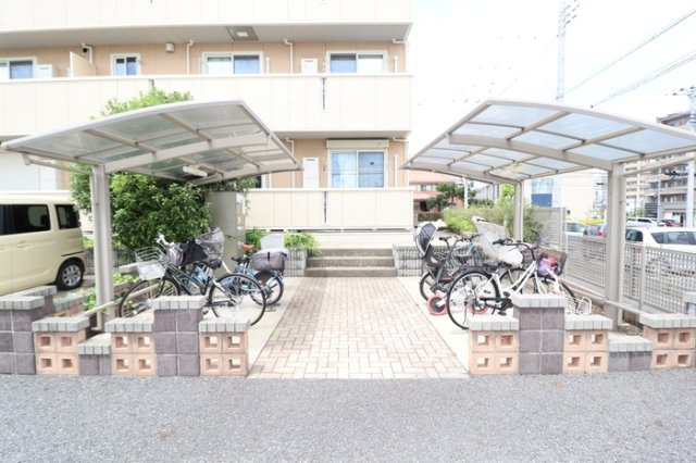 【その他共用部分】 | ラヴィエール | 駐輪場