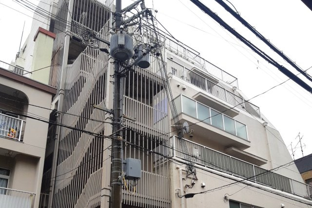 ドムール板宿の外観