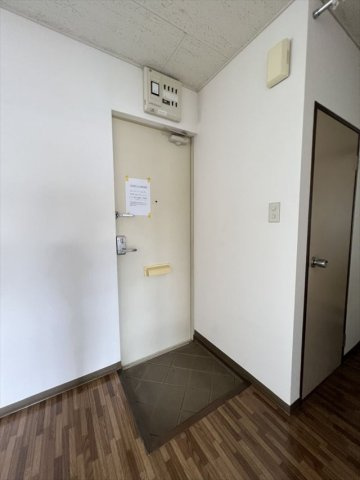 メゾン東姫宮の玄関|シンプルで使いやすい玄関です