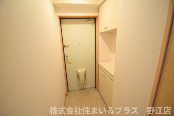 メゾンドファミーユ鶴見緑地公園Ⅰの玄関