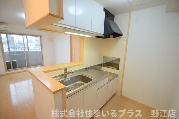 メゾンドファミーユ鶴見緑地公園Ⅰのキッチン
