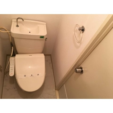 ブルジョン７のトイレ|トイレもきれいです