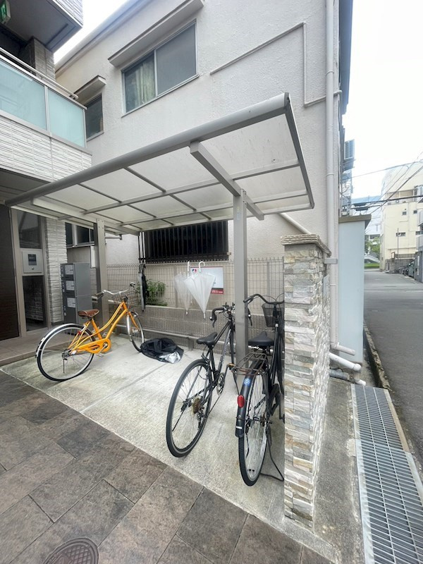 サンフロール楠の外観