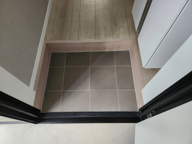 K.F新柴又の玄関