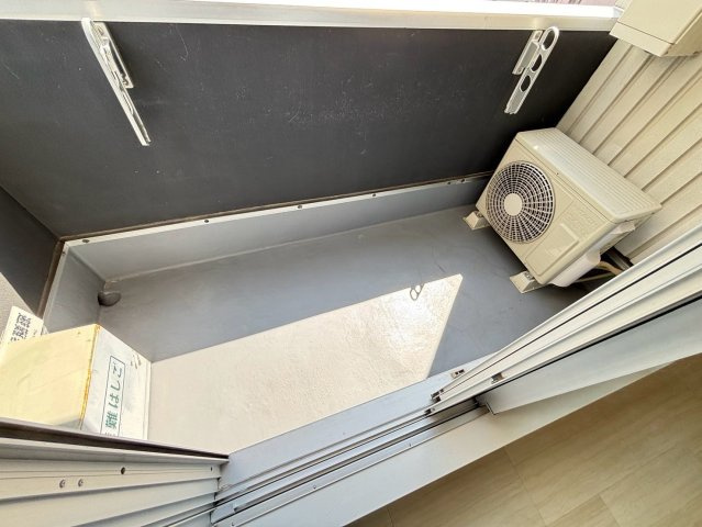 CoLaBo津門呉羽町のバルコニー