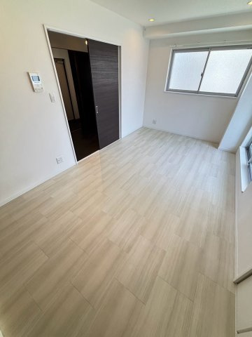 CoLaBo津門呉羽町の居間・リビング