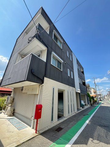 CoLaBo津門呉羽町の外観
