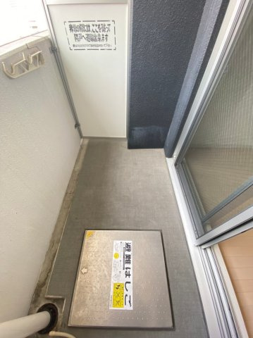 アドバンス難波ウインズのバルコニー
