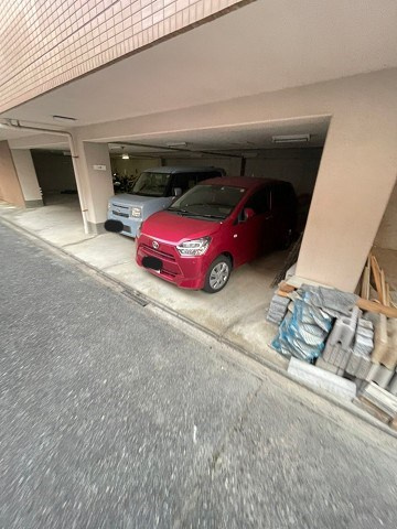 エトールⅣの駐車場
