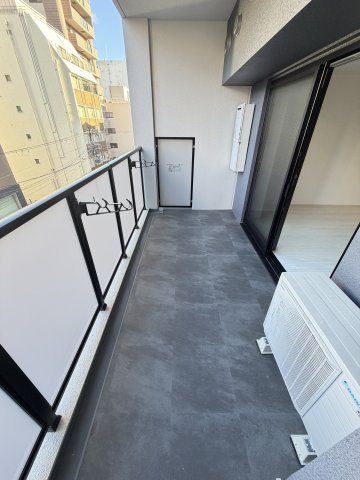 MAISON COULEUR UESHIOのバルコニー