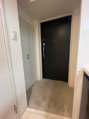 セイル淀屋橋の玄関