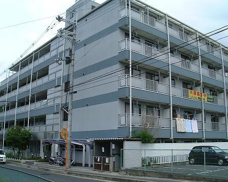 シャトーレ若草の外観