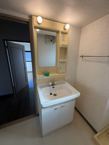 ケイズ本山の洗面所