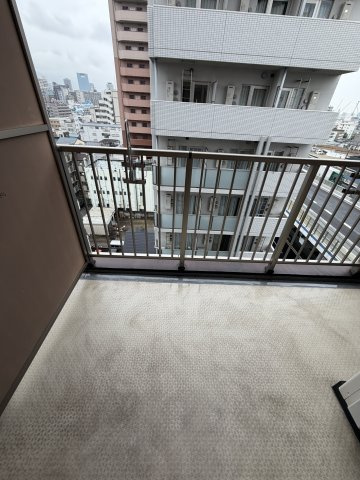 ベルトピア門口のバルコニー