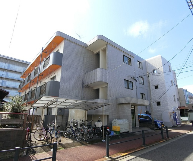 ジュネスＥの外観