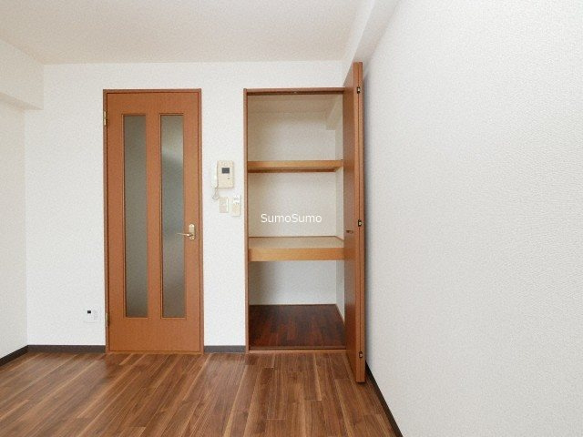 ドミール江戸堀の収納