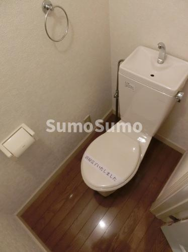 アパルトメントデュエットB棟のトイレ