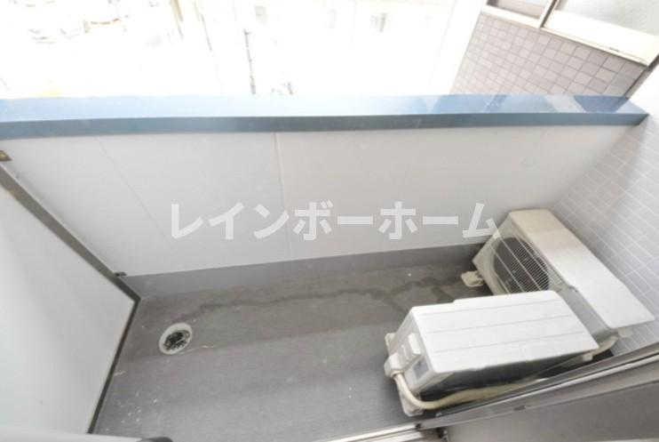 RIKAON船橋湊町のバルコニー