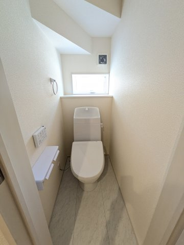 【いわき市四倉町上仁井田／全6棟5号棟】　プライベートに配慮した4LDK☆のトイレ|トイレもきれいです