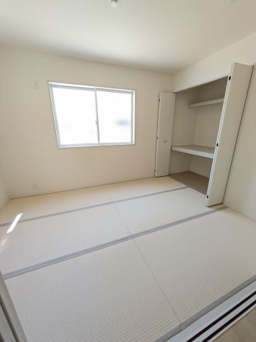 【いわき市四倉町上仁井田／全6棟5号棟】　プライベートに配慮した4LDK☆の和室|同施工◆和室の写真です◆　お泊りに来た親戚や来客時、ちょっと横になりたい時にあると便利です♪　和の雰囲気が心を落ち着かせてくれますね♪