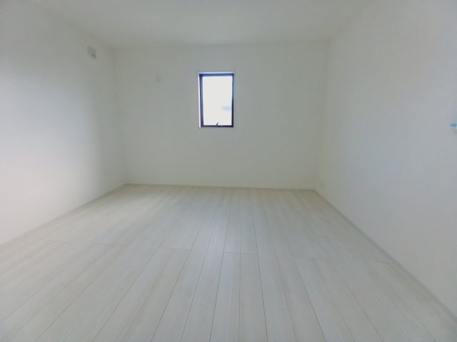 【いわき市久之浜第5】　ご予約受付中！お早めに！　デザイナーズ新築建売住宅☆の洋室|同施工◆居室の写真です◆使い勝手の良い間取りなので、ご家族の状況の変化にも耐えられますね。