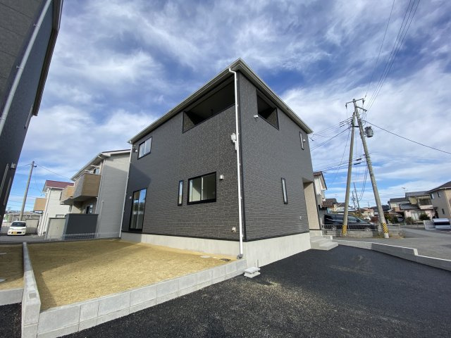 【いわき市好間町上好間第5／全3棟　2号棟】　◆子供が学校に上がる前にマイホームが欲しいあなたへ♪の外観|◆同施工写真です◆外観の写真です。お洒落な新築は気分が上がりますね♪