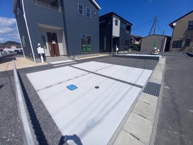 【常磐上湯長谷町第4】　デザイナーズ新築建売住宅　1号棟　新生活応援キャンペーン実施中！の前面道路含む現地写真|同施工◆
一緒に理想の住まいを見つけましょう！（＾＾）
お住まいの相談だけでなく、地域の事についても是非お気軽に尋ねてください！
お問い合わせは不動産プラスまで☆

