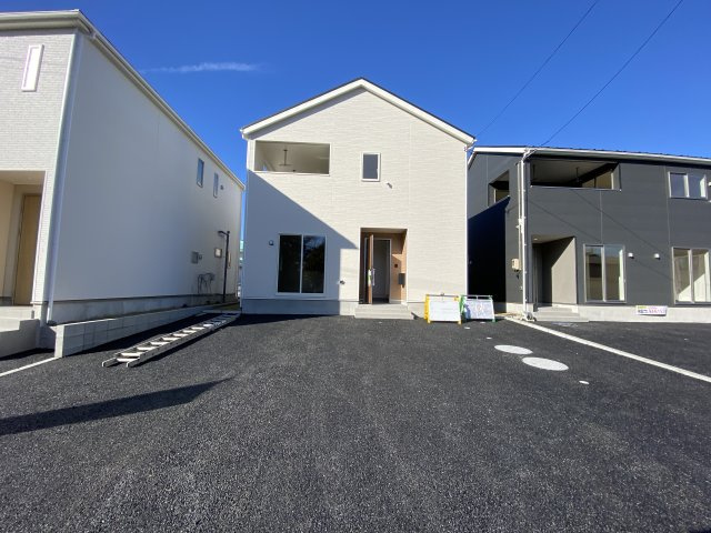 【小名浜第10／全5棟・3号棟】　休日はずっといたくなる家♪♪の前面道路含む現地写真|◆同施工写真です◆
休日は家族みんなで夢のマイホーム探しに出かけてみませんか！（＾＾）♪
お問い合わせは不動産プラスまで☆

