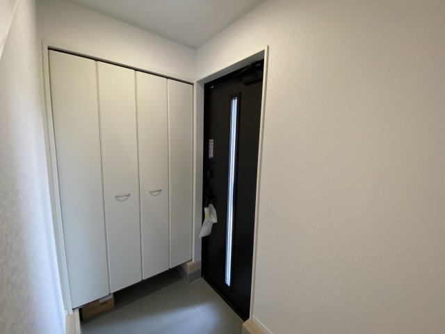 【いわき市好間町上好間第5／全3棟　1号棟】　◆子供が学校に上がる前にマイホームが欲しいあなたへ♪の玄関|同施工　■□■玄関の写真です■□■　
シューズボックスは収納力たっぷりで、整理整頓も楽ちんですね。