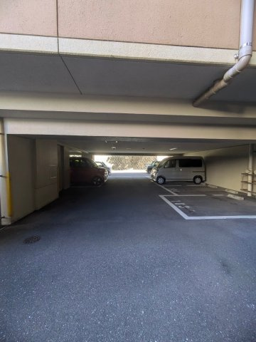 キルンズ高取の駐車場