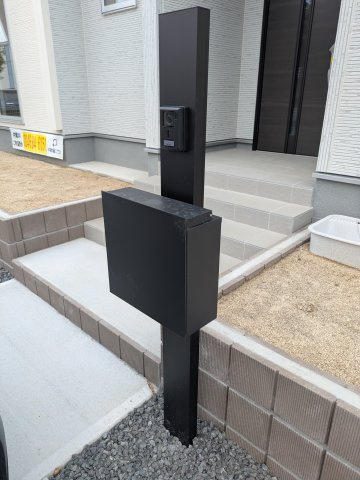 【自由ヶ丘4期／1号棟】　いわき駅まで徒歩20分　セブンイレブンまで徒歩4分の構造・工法・仕様|ポスト