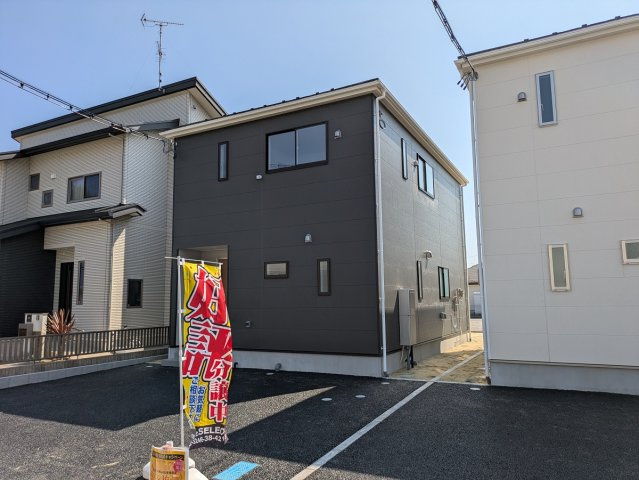 【いわき市常磐下湯長谷町　第2】　 ご案内も即日ご対応可能☆の外観|■玄関の写真です■□■　
お洒落な玄関はお客様からも喜んでいただけそうですね！！