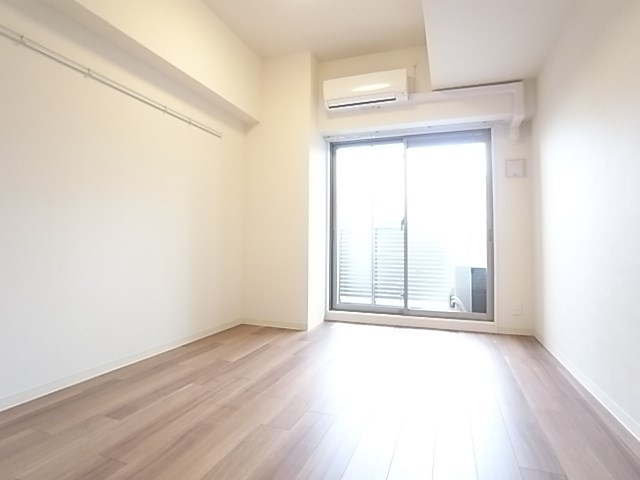 プレサンス三宮ポルトの寝室