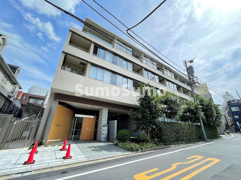 代官山BLESSのバルコニー