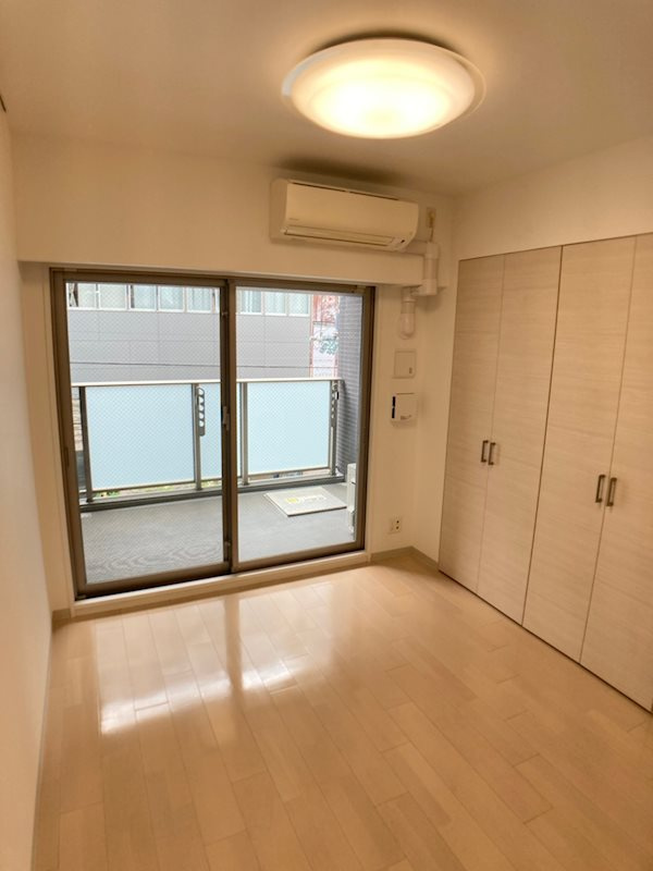 アーバネックス心斎橋の居間・リビング