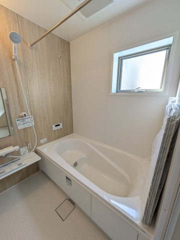 【いわき市泉町滝尻第2】　3号棟　　憧れのマイホームを手に入れませんか？の浴室|◆ユニットバスの写真です◆　フルオート機能で、時間帯を気にせず、家族全員が暖かい湯船に浸かることができます。一日の疲れを癒してくれそうですね♪

