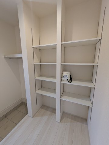【平赤井2期／1号棟】あると嬉しい家電プレゼントキャンペーン実施中(^^♪の収納|小物を収納するのに便利です