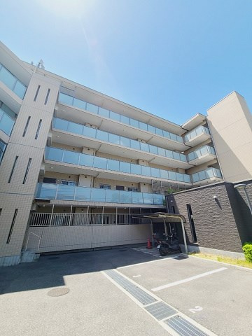 レジェンダリー甲子園浦風町の外観