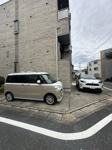 ベイコート姪浜の駐車場