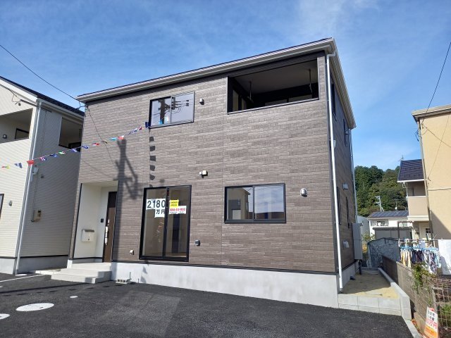 NEW【いわき市小名浜岡小名第4　全2棟／1号棟】　■選べる最新家電！特別キャンペーン♪の外観|同施工◆外観の写真です。お洒落な新築は気分が上がりますね♪